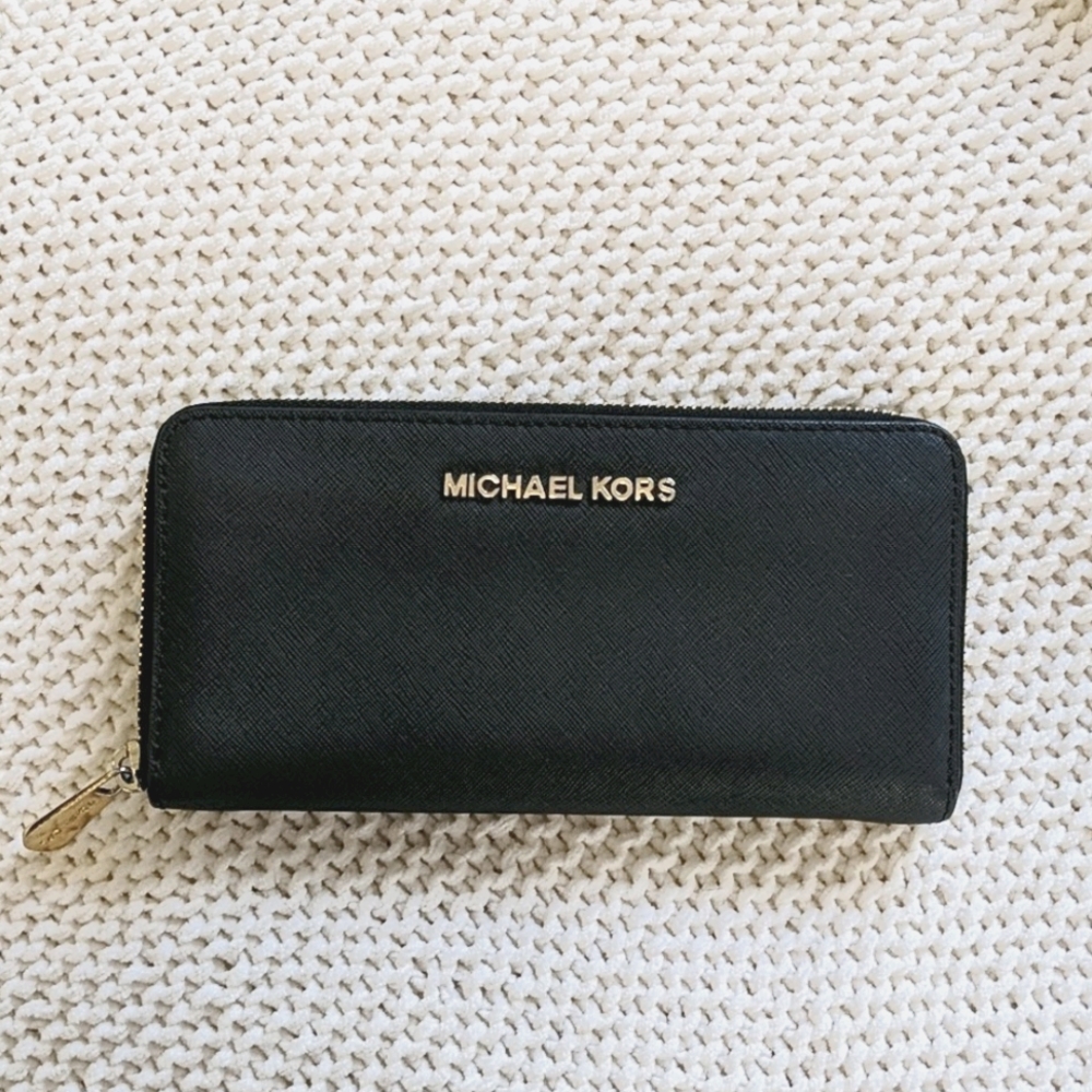 Michael Kors wallet